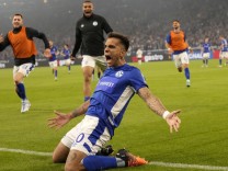 3:2 nach 0:2: Schalke 04 steigt nach Wahnsinnsspiel wieder in die Bundesliga auf
