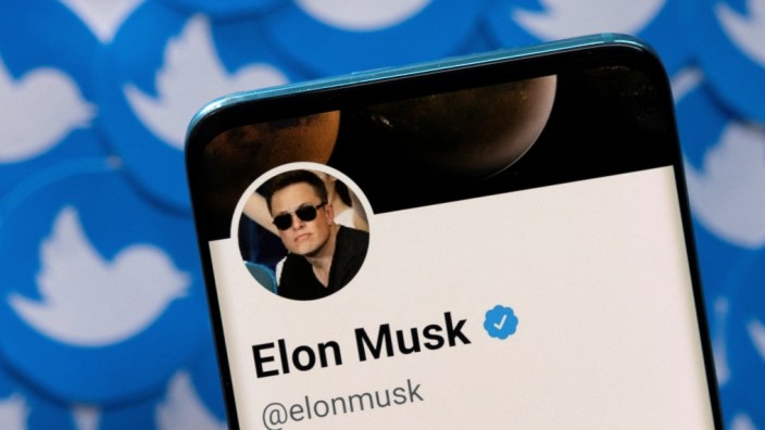 Twitter: Mit Sonnenbrille: Elon Musk's Twitter Profil und das Logo der Plattform.