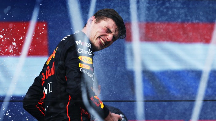 Formel 1 in Miami: Glücklicher Sieger bei der Miami-Premiere: Max Verstappen.