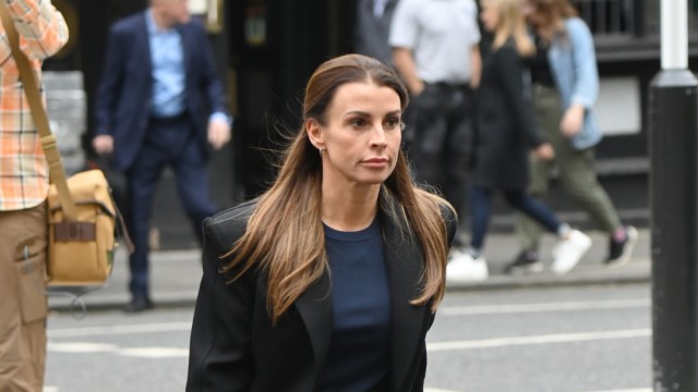 Player Women: Determined to Do Everything: Coleen Rooney Before the Trial Begins.