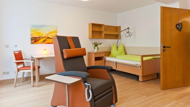 Eröffnung Hospizinsel: In die Zimmer können die Gäste auch mit persönlichen Gegenständen und Sachen einziehen.