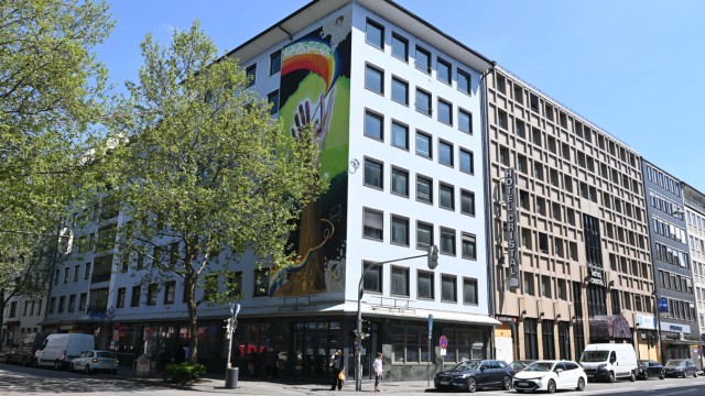 Architektur: Die ehemaligen Hotels Dolomit an der Goethestraße 11 und das Cristal an der Schwanthalerstraße 36/38 werden abgerissen, um Platz zu schaffen für den Neubau.