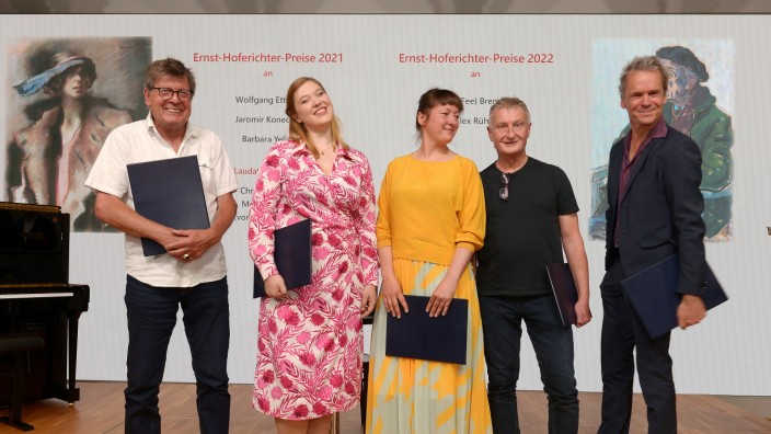 SZenario: Ernst-Hoferichter-Preise gehen an Wolfgang Ettlich, Felicia (Fee) Brembeck, Barbara Yelin, Jaromir Konecny und Alex Rühle (von links).