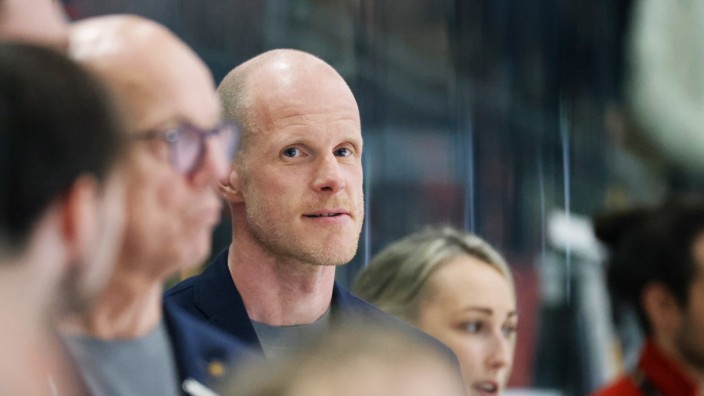 Eishockey-Bundestrainer Toni Söderholm: "Wir müssen bei dieser WM schnell wieder einen gemeinsamen Geist finden": Bundestrainer Toni Söderholm.