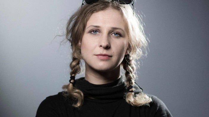 Marija Aljochina: "Der erste Hungerstreik ist wie die erste Liebe - du verstehst gar nichts": Marija Aljochina, genannt Mascha, in den Westen entkommene Sängerin der russischen Band "Pussy Riot".
