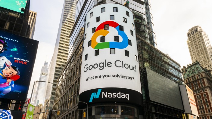Netzkolumne: Daten-Hoarding: Werbung für Google Cloud Services in New York: Digitale Unordnung.