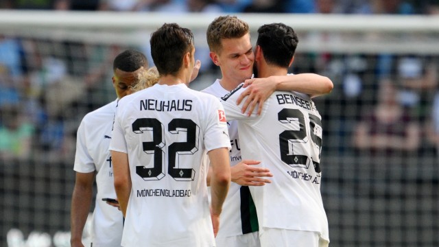 Mönchengladbach Borussia: Fans whistled 10 minutes before the end: just talking to Matthias Ginter (middle) suggests how little harmony was supposed to be on the team.