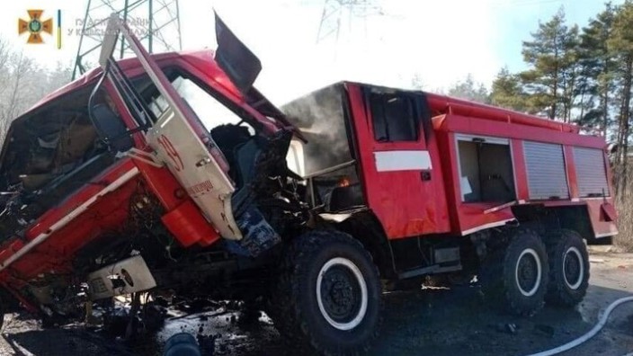 Städtepartnerschaft: Das Fahrzeug der Feuerwehr von Nowi Petriwzi ist von einer Mine zerstört worden. Die acht Insassen erlitten teils schwerste Verletzungen.