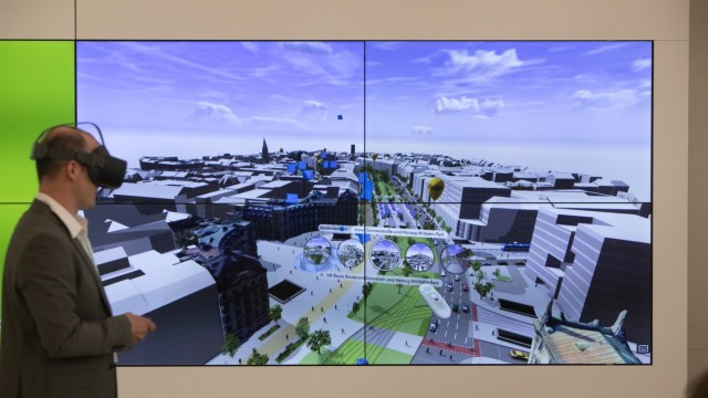 Stadtentwicklung: Blick in die Zukunft: Mit VR-Brillen lässt sich erleben, wie neuralgische Plätze künftig aussehen könnten.