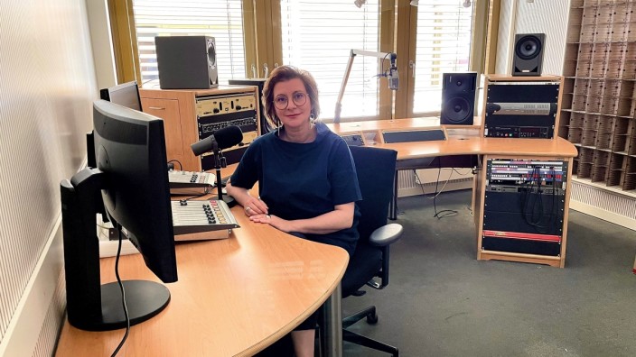 Krieg und Propaganda: Maria Kritchevski von Radio Golos Berlina im Havariestudio.