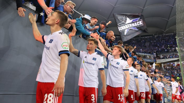Pleite in der Relegation gegen Hertha: Die junge HSV-Mannschaft verabschiedet sich von den Fans - in Hamburg könnte trotz der Enttäuschung in der Relegation etwas entstehen.
