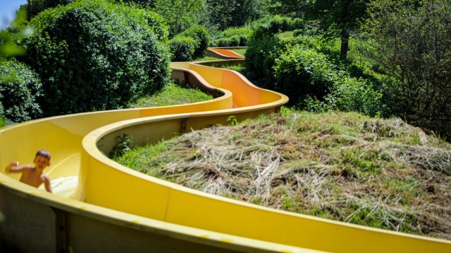 Freizeitpark Mammendorf: Die 173 Meter lange Rutsche muss demnächst saniert werden.