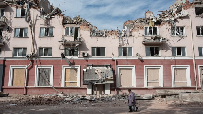Ukraine-Krieg: Ein zerstörtes Hotel in der nordukrainischen Stadt Tschernihiw.