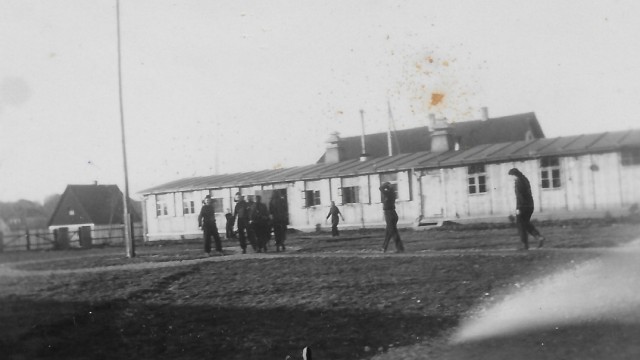 NS-Geschichte: Das RAD-Lager wurde an der heutigen Ludwig-Uhland-Straße errichtet. Der Sockel der Baracke war betoniert, sonst alles aus Holz gezimmert.