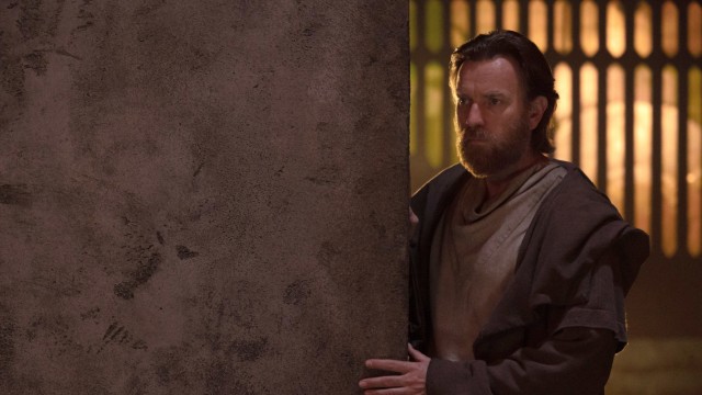 Serien des Monats Mai: In der Galaxis wird wieder britisches Englisch gesprochen: Ewan McGregor als Obi-Wan.