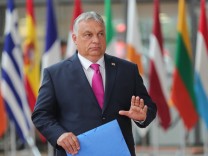 Rechtsstaatlichkeit: EU-Staaten frieren Fördermittel für Ungarn ein