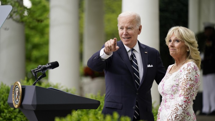 Leute: Streiten sich so, dass niemand was davon mitbekommt: Joe und Jill Biden.