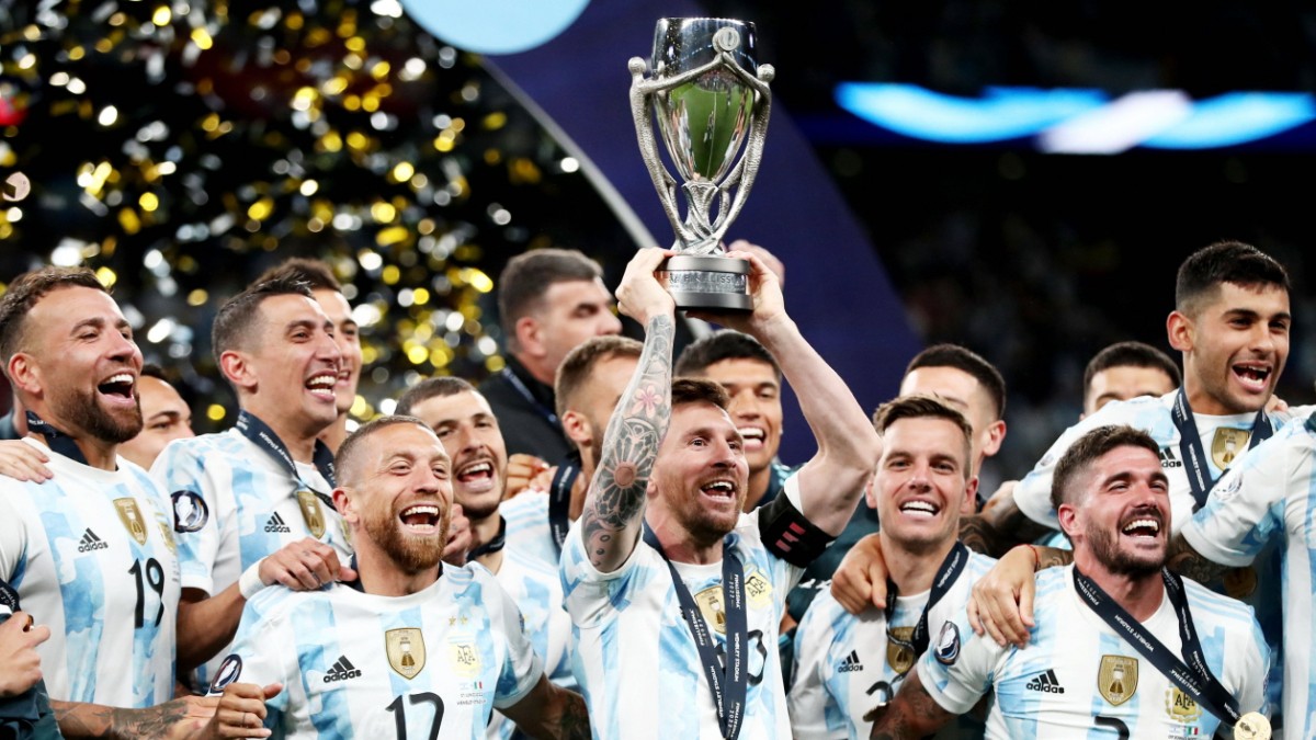 Finalissima 2022: Messi-Gala bei Argentinien-Sieg gegen Italien - Sport - SZ.de