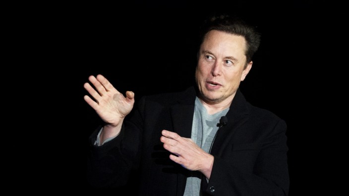 Tesla: Da ist der Weg ins Büro. Tesla-Chef Elon Musk.