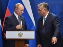EU-Sanktionen gegen Russland: Orbáns Herz für Kyrill