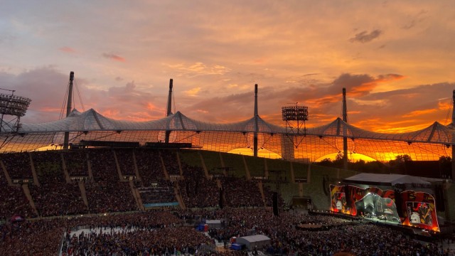 I Rolling Stones a Monaco di Baviera: uno spettacolo in campo e in cielo
