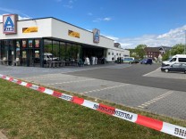 Hessen: Zwei Tote in Lebensmittelmarkt