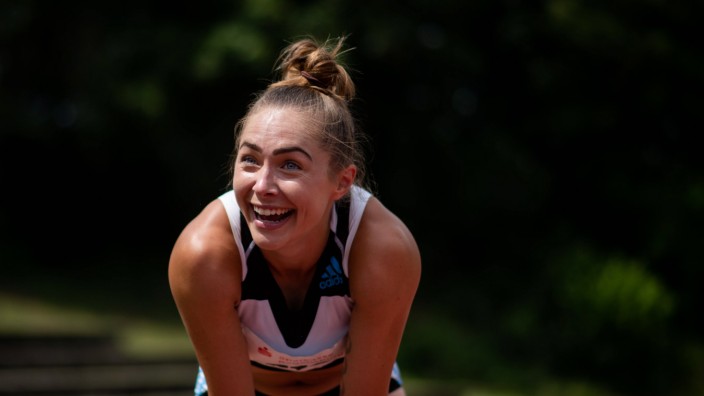 Leichtathletin Gina Lückenkemper: "Ich bin einfach froh", sagt Lückenkemper, "dass ich gerade rennen kann und dabei glücklich bin."