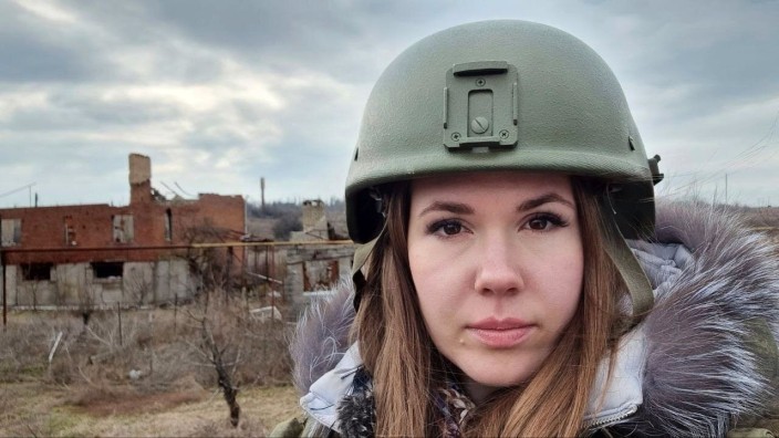 Krieg in der Ukraine: Die 28-jährige Alina Lipp verbreitet auf Telegram die offizielle russische Sicht auf den Krieg. Mehr als 147 000 Menschen folgen ihr dort.