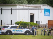 USA: Schütze tötet mehrere Menschen in Fabrik