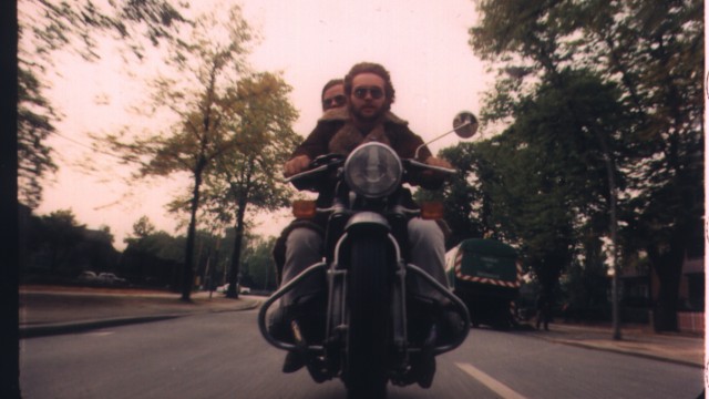 Serie "1972 - das Jahr, das bleibt" - Klaus Lemkes Film "Rocker": "Wenn auf dem Weg ein Motorrad kaputtging, was ständig passierte, weil die alle aus 500 verschrotteten Motorrädern zusammengebaut waren, dann blieb die ganze Gang stehen."