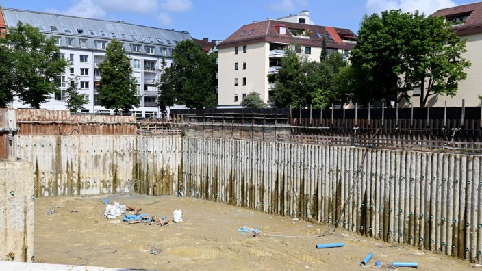 Immobilien: Ein Menetekel? Die Baubranche fürchtet, dass Bauruinen und Brachen wie hier in München bald zum Erscheinungsbild deutscher Städte gehören könnten.