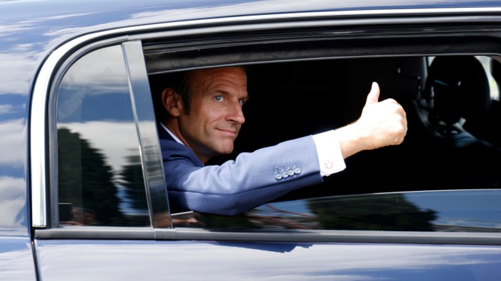 Leserdiskussion: Daumen hoch oder Daumen runter für Emmanuel Macron? Der französische Präsident ist im Land nicht wirklich beliebt.