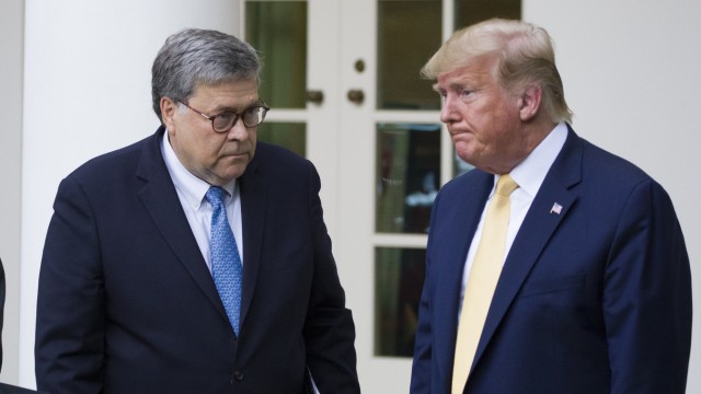 USA: He told Trump uncertainly that all the evidence for voter fraud was clear "Nonsense" William Barr (left), then with the Attorney General and then-President.