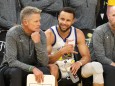 NBA Finals 2022: Steve Kerr und Stephen Curry von den Golden State Warriors