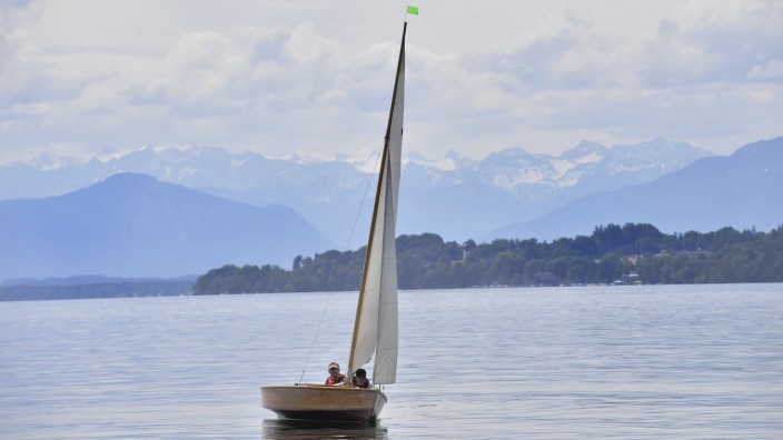 Freizeit: Der Traum vom Segeln - am Starnberger See kann er Realität werden.