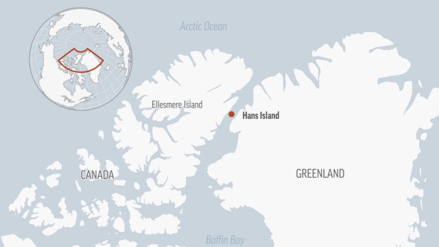 Hans-Insel: Die Hans-Insel liegt in einer Wasserstraße zwischen Kanada und Grönland.