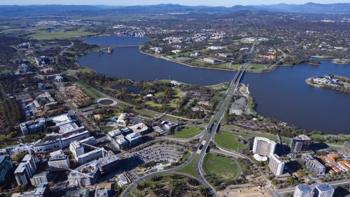 Stadtplanung: Geplante Stadt: Canberra aus der Vogelperspektive.