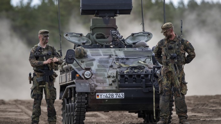 Verteidigung: Bundeswehr-Soldaten in Litauen: Die Truppe soll ein "umfassendes Übungsprogramm" mit litauischen Streitkräften absolvieren.