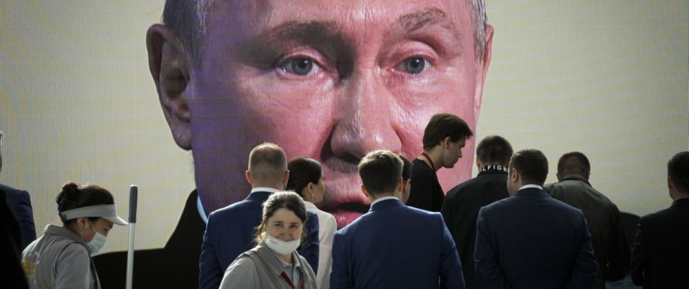 Während Putin das Land weiter abschottet, verbreitet er nahezu ungestört seine eigene Propaganda.