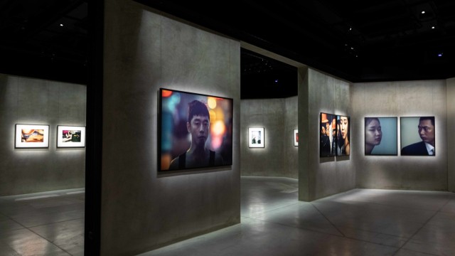 Haben & Sein: Reise um die Welt: Armani zeigt in Mailand eine Ausstellung von Magnum-Fotografen.