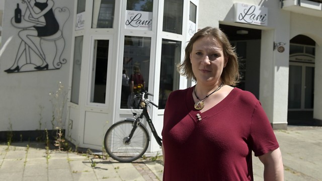 Ortszentrum: Cornelia Nikel betreibt das Café Lani seit 2016.