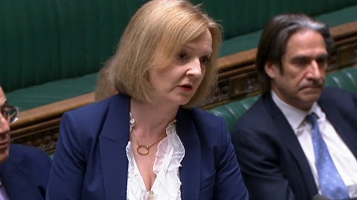 Großbritannien: Außenministerin Liz Truss warb am Montag im Unterhaus für die einseitige Änderung des Nordirland-Protokolls.