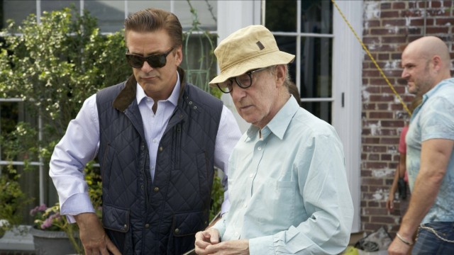 Alec Baldwin interviewt Woody Allen: Alec Baldwin und Woody Allen am Set ihres gemeinsamen Films "Blue Jasmine" (2013).