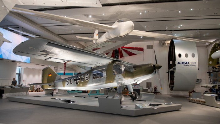 Nach sechs Jahren Renovierung: In der Luftfahrtabteilung des Deutschen Museums wird künftig mehr Wert auf den historischen Kontext gelegt.