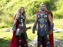 „Thor: Love and Thunder“ im Kino: Lustig ist’s im Götterstadel