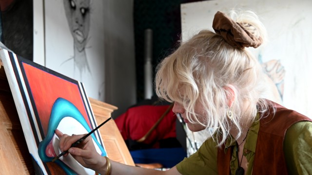 Junge Kreative: Einfach mal malen und ein Gefühl dafür bekommen, "dass aus Farbe und Papier immer etwas entsteht".