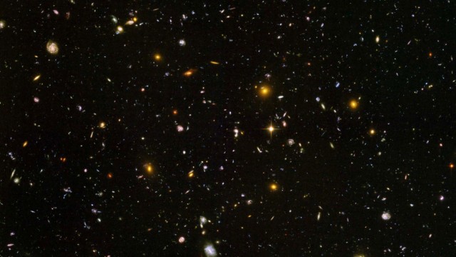 Astronomie: Das "Hubble Ultra Deep Field", eine Aufnahme aus dem Jahr 2004.