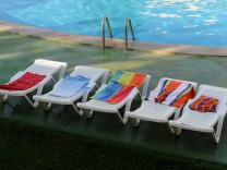 Urlaub am Pool: Mein Handtuch, meine Liege