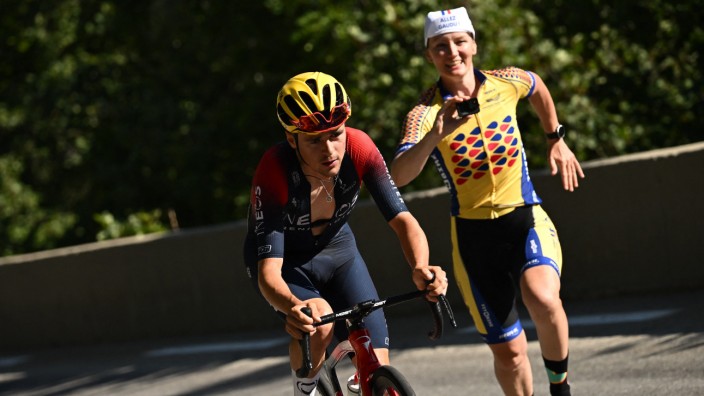 Tour de France: Thomas Pidcock auf dem Weg nach Alpe d'Huez.