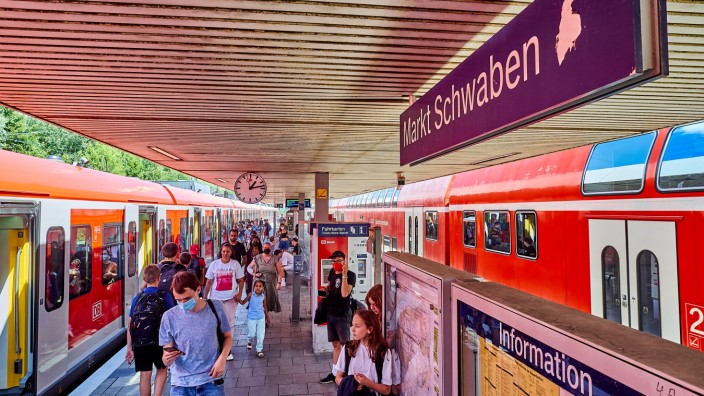 Zwischen Markt Schwaben und Riem: Auf der Bahnstrecke zwischen Markt Schwaben und Riem kommt es von Mitte Januar an zu Einschränkungen.
